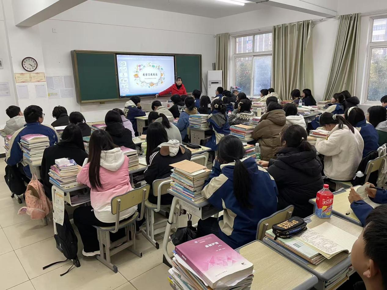 挑战无界，成长有声 | 我校开展“我学习我成长”主题班会活动